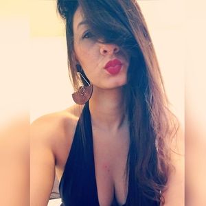 Meet your Posher, Vanessa